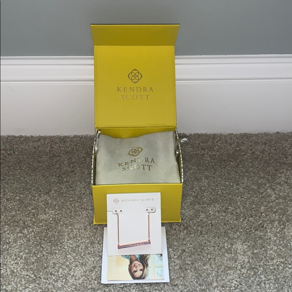 Kendra Scott Necklace